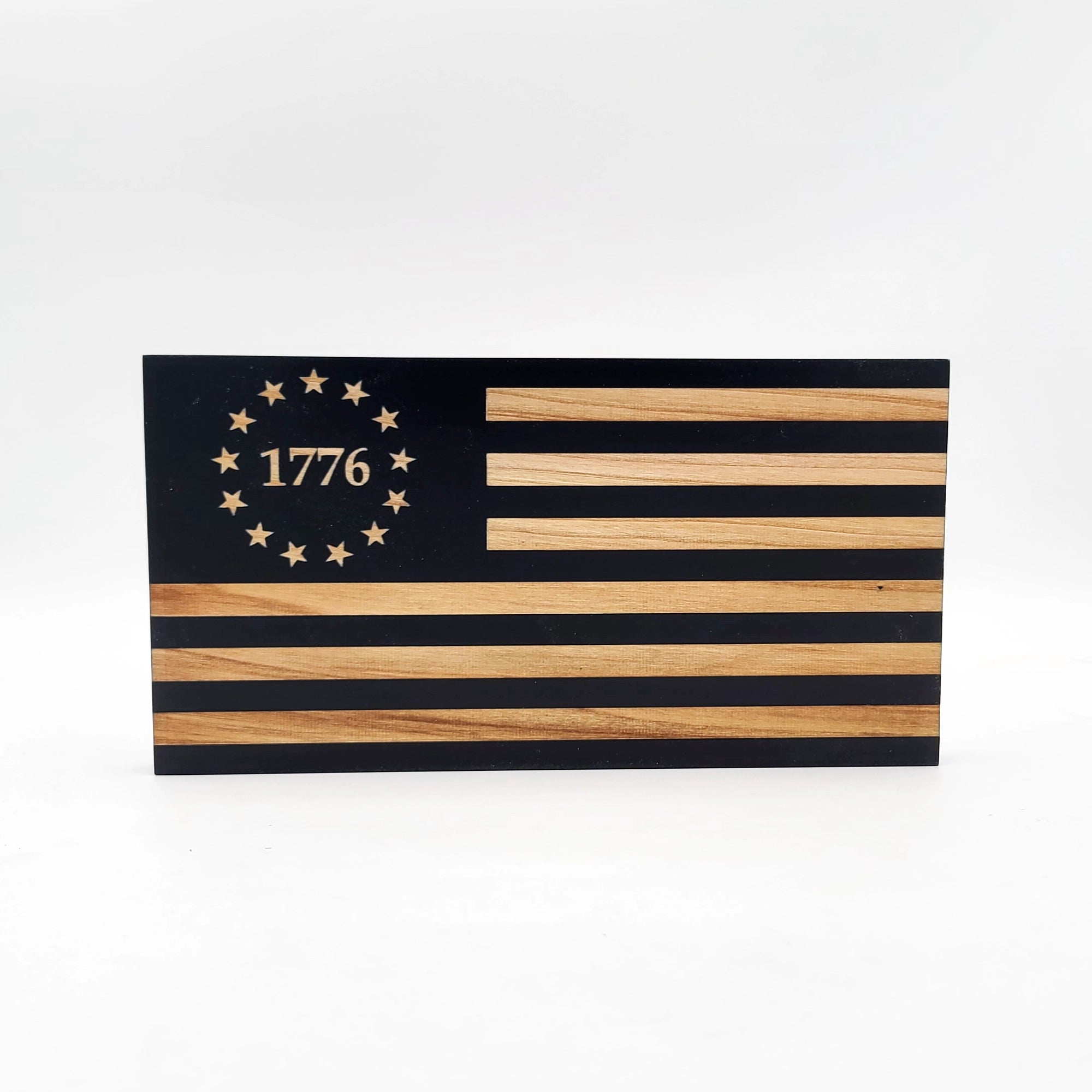 Betsy Ross 1776 Wooden American Flag - PLF001