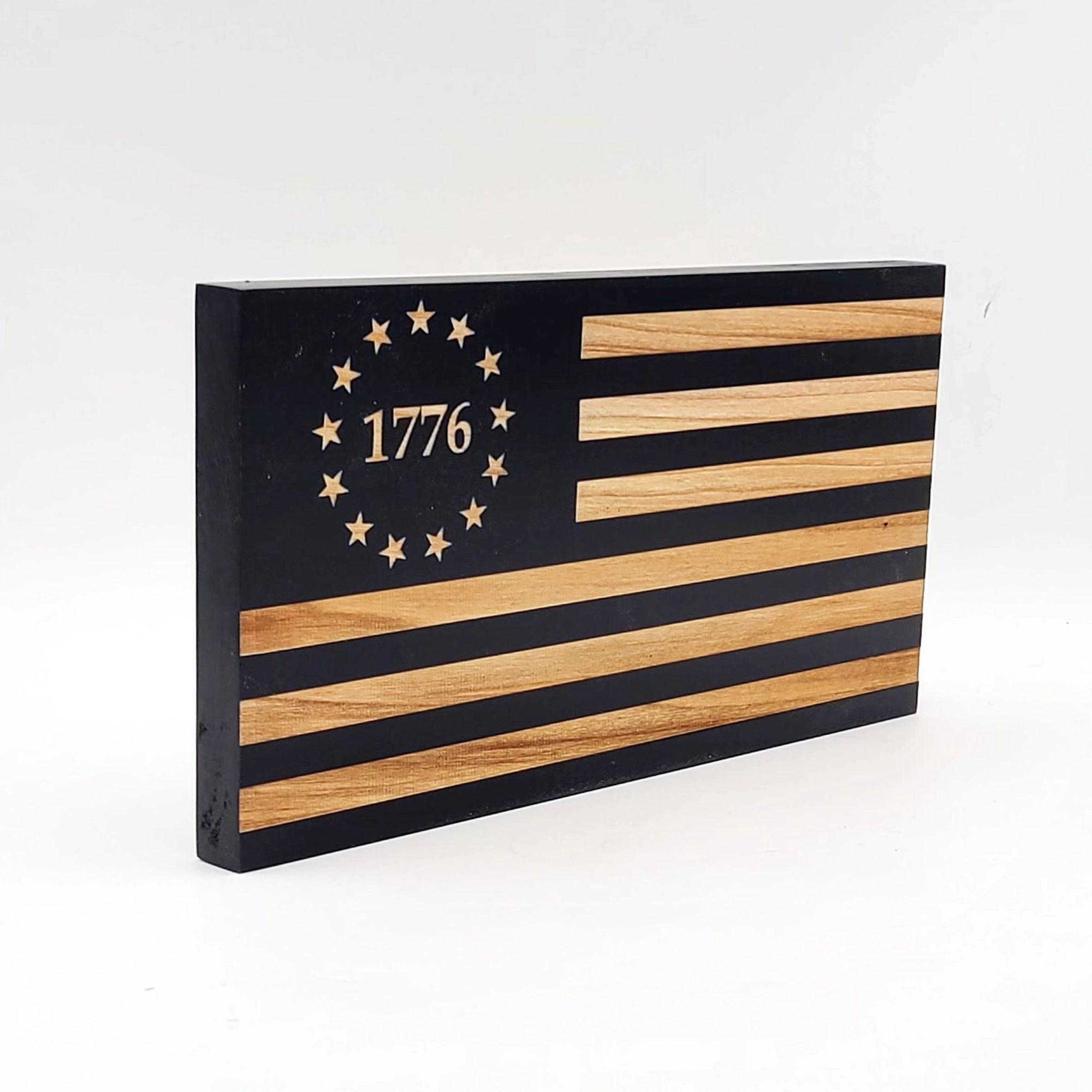 Betsy Ross 1776 Wooden American Flag - PLF001